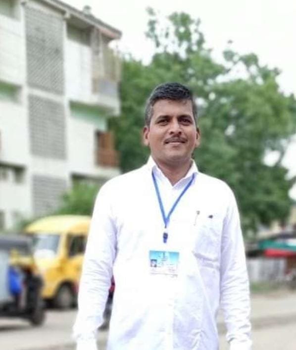 सोनावल ते पाळये रस्ता ठरतो वाहतुकीस धोकादायक