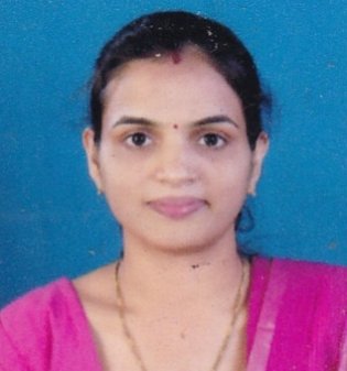 प्रतिष्ठेच्या योगशिक्षक व मुल्यमापक परीक्षेत सौ.श्वेता हर्षद गावडे यांचे यश