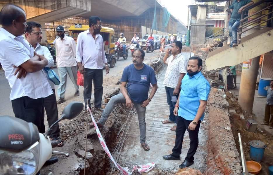 आर ओ डब्ल्यू लाईन झाल्यावरच गटाराचे काम.