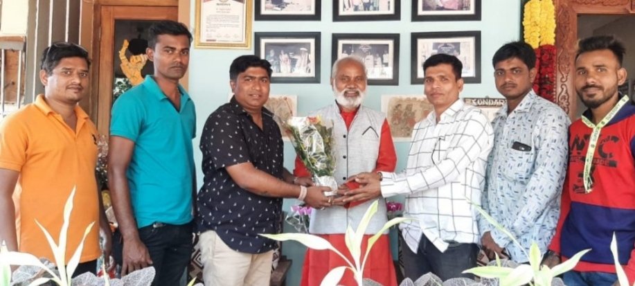 पद्मश्री पुरस्कार प्राप्त परशुराम गंगावणे यांना मनसेकडुन शुभेच्छा