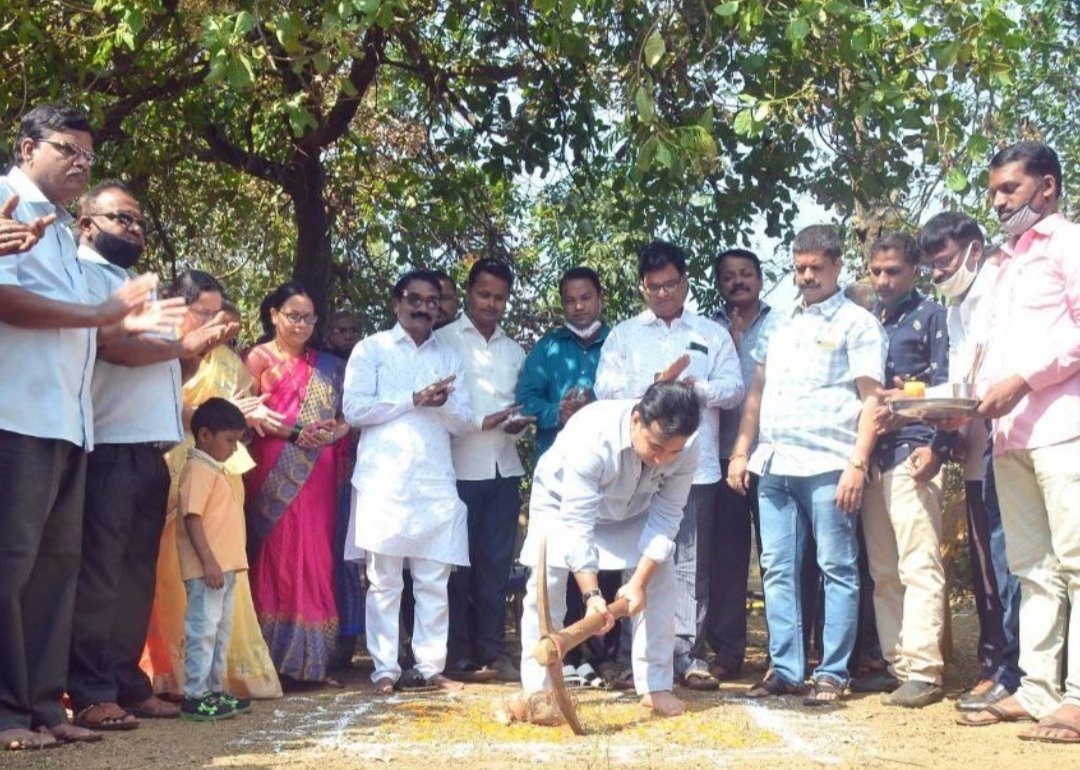 तुम्ही फक्त हाक द्या.! आम्ही साथ देवू – आम.नितेश राणे