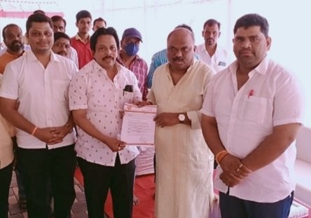 एसटी कर्मचाऱ्यांना न्याय देण्यासाठी संदेश मी तुम्हा सर्वांच्या पाठीशी भक्कमपणे उभा राहीन