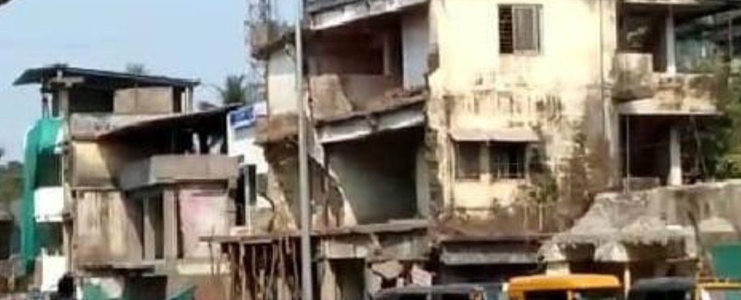 कणकवली – आरओडब्ल्यू लाईनच्या आत येत असलेली बांधकामे काढण्याबाबत हालचालींना वेग