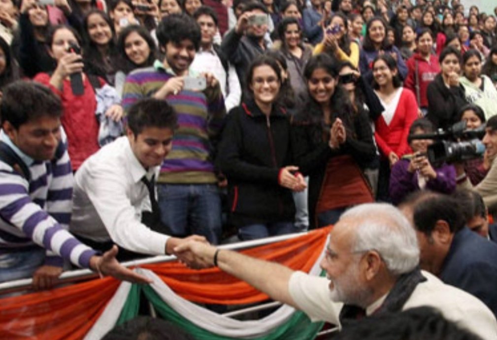 देशातील तरुणांनी केली मोदींकडे हि मागणी
