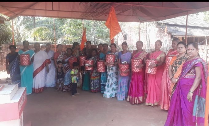 शिवसेना सचिव, खासदार विनायकजी राऊत यांच्या 67 व्या वाढदिवसा निमित्त शिवसेना महिला आघाडीच्या वतीने 25 कष्टकरी महिलांचा यथोचित सन्मान