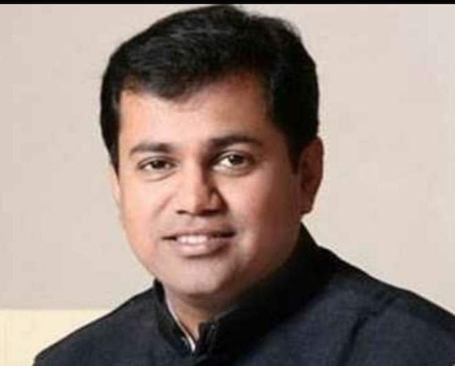 सिंधुदुर्गात दाखल होणाऱ्या चाकरमान्यांसाठी १४ दिवस कॉरंटाईन सक्तीचे