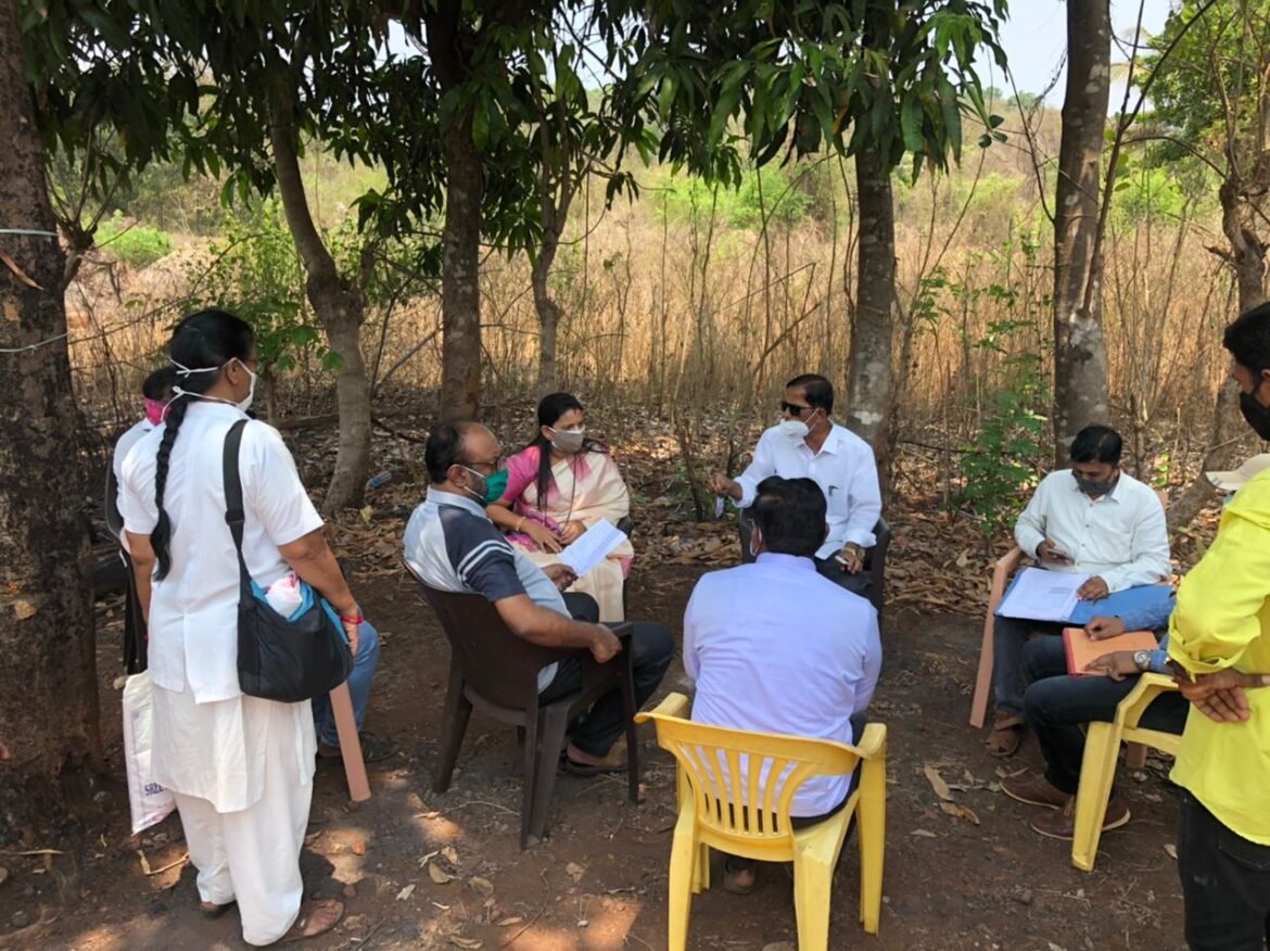 घाबरू नका : जि. प. अध्यक्ष सौ. संजना सावंत यांनी दिगशीवासियांना घातली साद