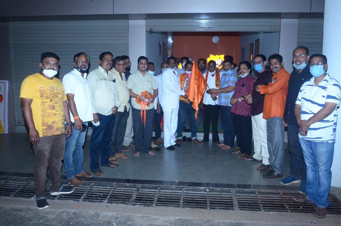 जानवली सरपंच काका राणे, अमोल राणे यांचा भाजप कार्यकर्त्यांसोबत शिवसेनेत जाहीर प्रवेश