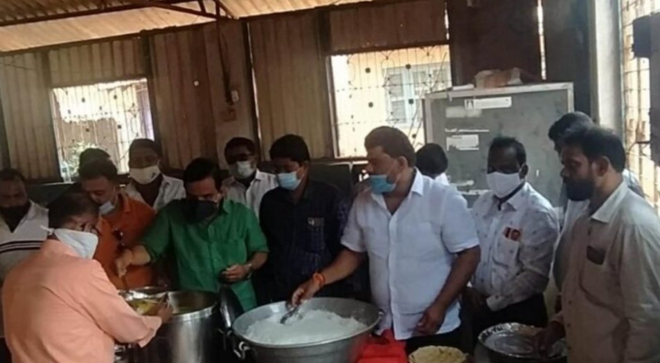 मोफत शिवभोजनथाळीचा कुडाळात शुभारंभ