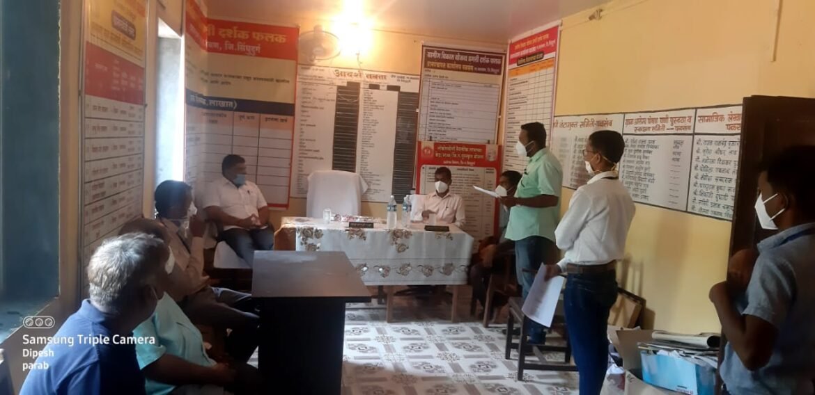 कोरोनाचा हॉटस्पॉट ठरलेल्या पळसंब गावाचा आ. वैभव नाईक यांनी घेतला आढावा