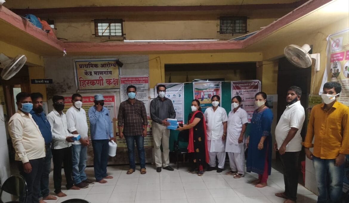 आंतरराष्ट्रीय मानवाधिकार वेल्फेअर असोसिएशन च्या वतीने माणगाव प्राथमिक आरोग्य केंद्राला हॅन्डग्लोज,सॅनिटायझर वाटप.