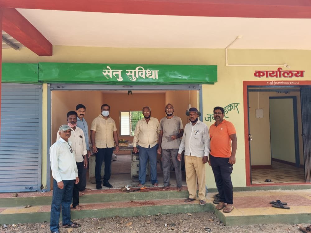 लोरे सोसायटीत भातबियाणी ,खतविक्रीचा शुभारंभ