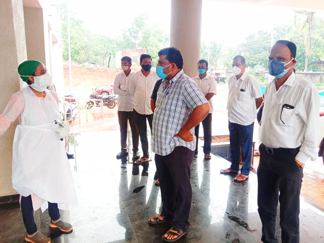 कुडाळ महिला बाल रुग्णालयाच्या डीसीएचसी सेंटरमध्ये ५० ऑक्सिजन बेड उपलब्ध