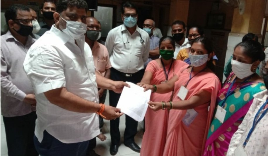 माणगाव प्रा.आ.केंद्रासाठी ऑक्सिजन कॉन्सन्ट्रेटर व नवीन ऍम्ब्युलन्स देणार – आ.वैभव नाईक