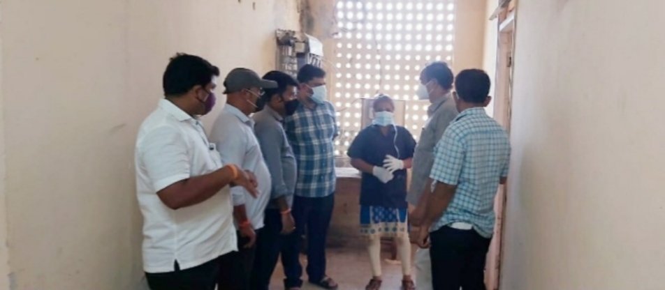 आ. वैभव नाईक यांच्या उपस्थितीत कुंभारमाठ कोविड केअर सेंटरला ४ ऑक्सिजन कॉन्सन्ट्रेटरचे वाटप
