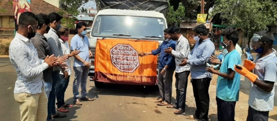 कुडाळ मनसेच्या माध्यमातून शहरातील वर्दळीच्या ठिकाणी निर्जंतुकीकरण