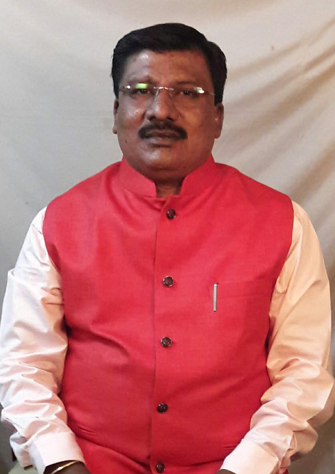 बीजेपी पक्षासोबत आपली युती तोडून आपल्या मंत्रीपदाचा त्वरीत राजिनामा दयावा
