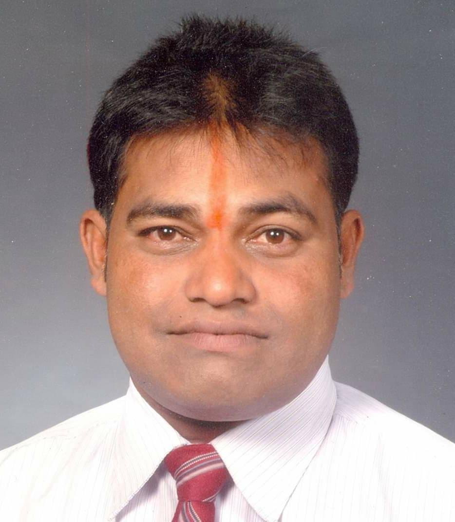 सिंधूदुर्ग जिल्हा परिषदेला सरपंच दिसतात पण सरपंचांच्या खांद्याला खांदा लावुन उपसरपंच काम करतात त्यांना विमा कवच का नाही?:-जिल्हाध्यक्ष आबा खवणेकर