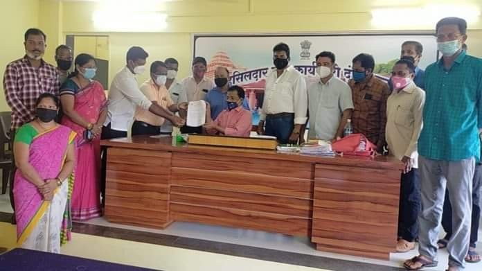 देवगड तालुका भाजपच्या वतीने तहसीलदारांना निवेदन