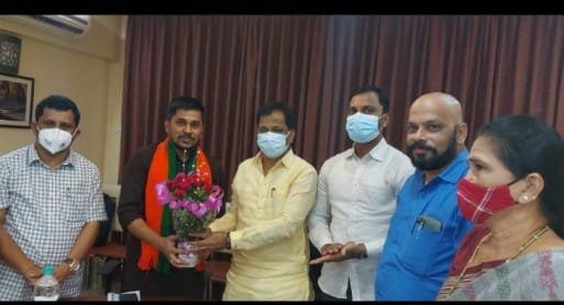 “आत्मनिर्भर भारत अभियान” अंतर्गत भाजयुमो सिंधुदुर्गची कुडाळ एमआयडीसी रेस्टहाऊस येथे विशेष बैठक संपन्न