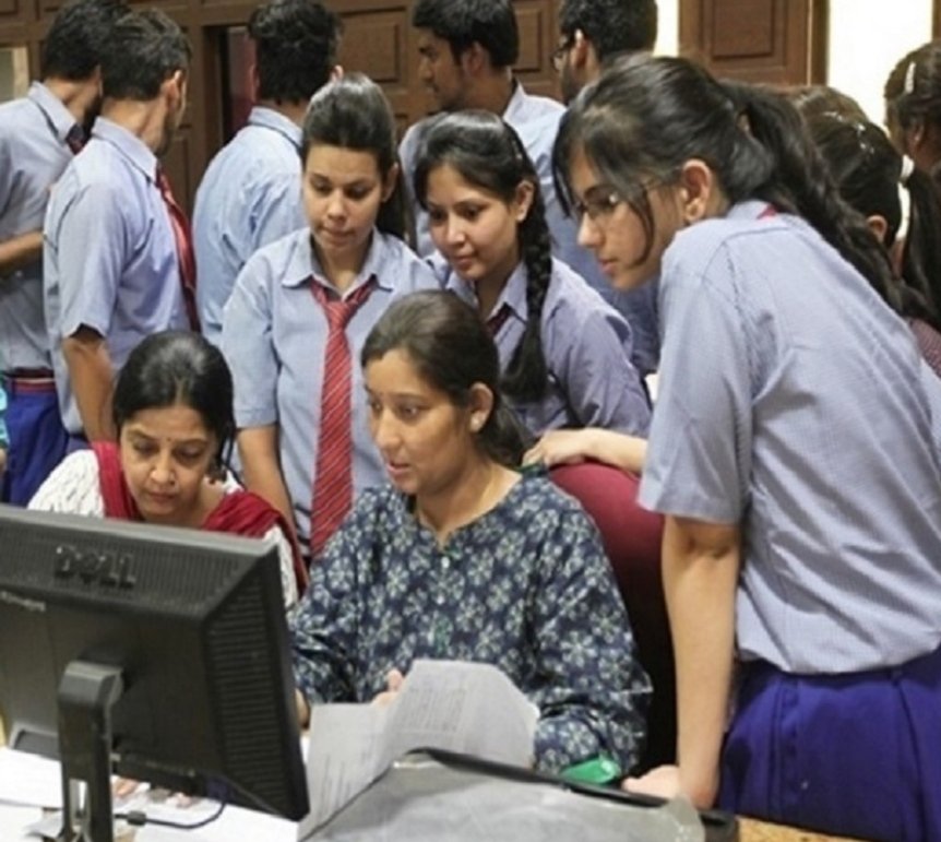 दहावीचा निकाल जाहीर; ९९.९५ टक्के विद्यार्थी उत्तीर्ण