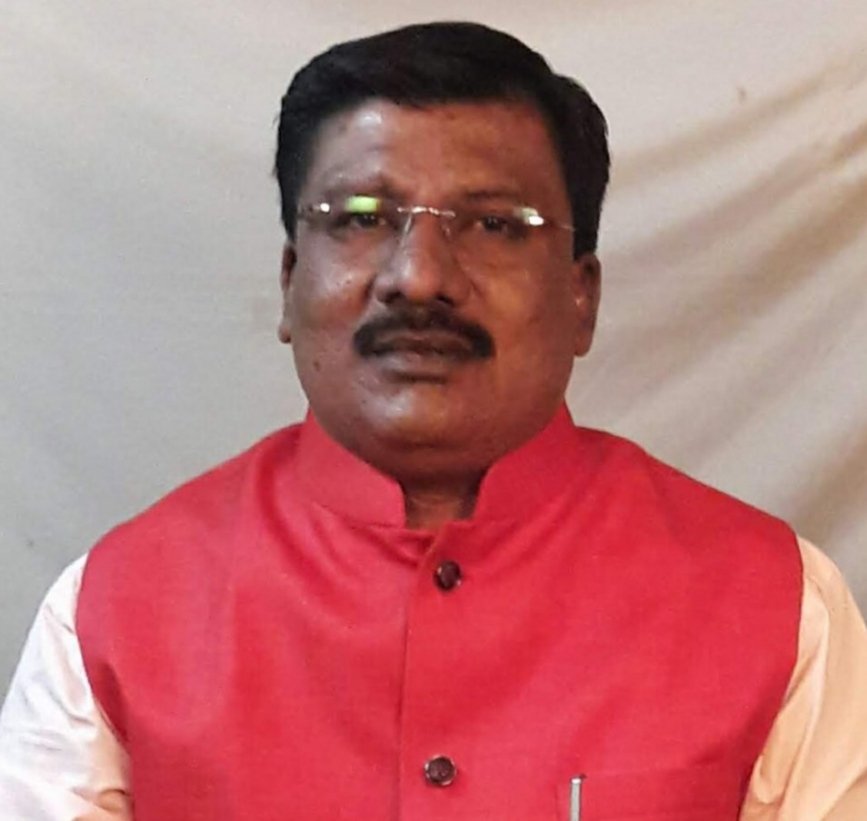 रामदास आठवले यांनी बेकायदेशीर पक्ष काढून आंबेडकरी जनतेची केली घोर फसवणूक