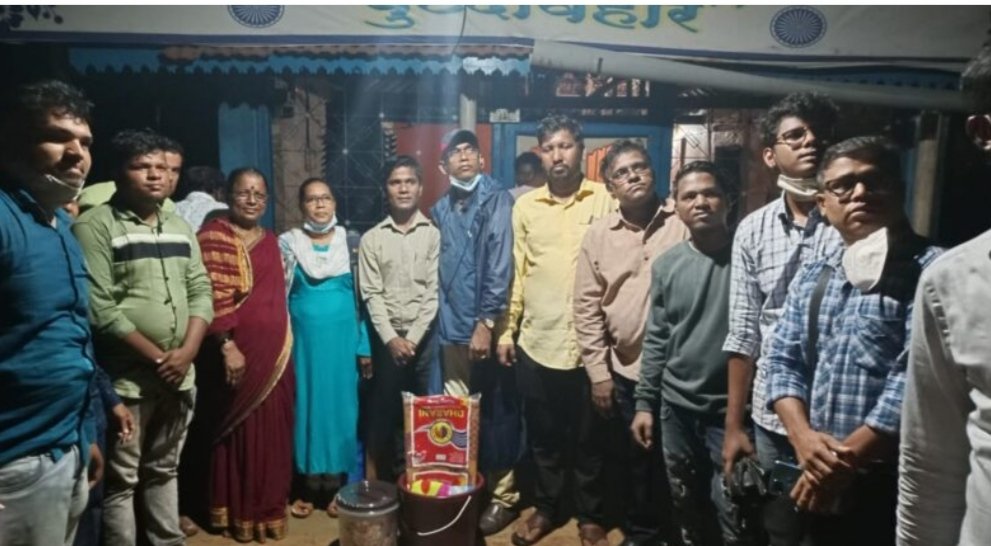 अस्तित्व प्रतिष्ठानच्या माध्यमातून कोकणातील पुरग्रस्तांना जीवनावश्यक वस्तूंचे वाटप