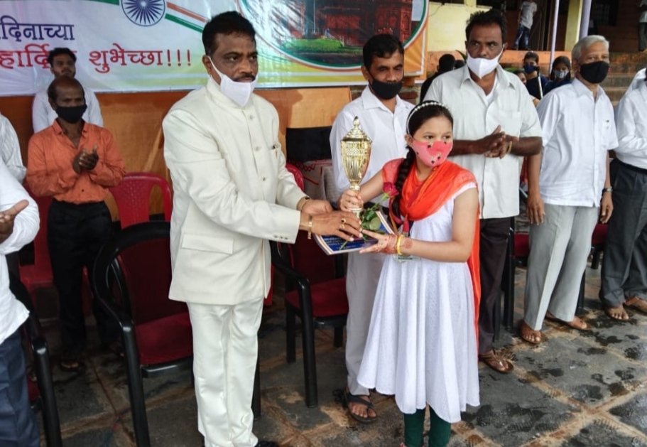 माध्यमिक विद्यामंदिर कनेडीचे ऑनलाईन वक्तृत्व स्पर्धेत यश