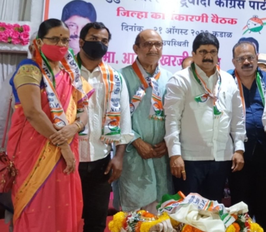 राष्ट्रवादीत इन्कमिंग सुरच;पुंडलीक दळवीचांं शिवसेनेला जोरदार धक्का