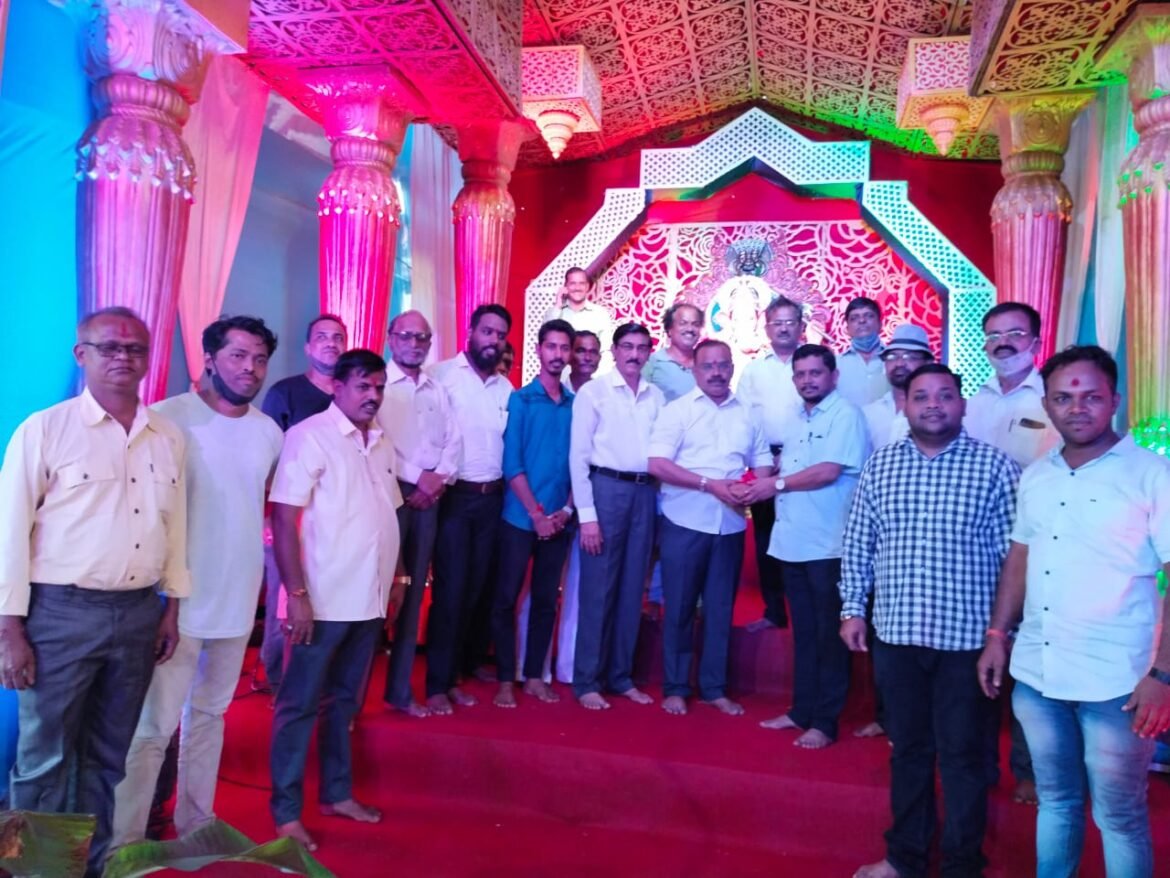 राष्ट्रवादी काँग्रेसच्या पदाधिकाऱ्यांनी घेतले सिंधुदुर्ग राजाचे दर्शन