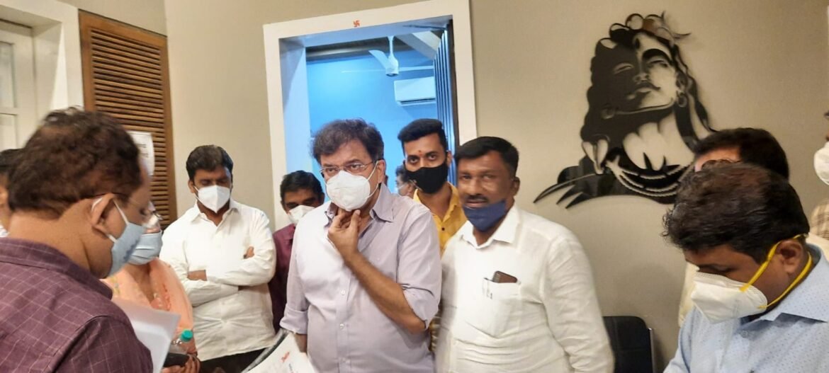 राज्याचे गृहनिर्माण मंत्री जितेंद्र आव्हाड यांची राष्ट्रवादी काँग्रेस नेते रतनभाऊ कदम यांनी घेतली भेट