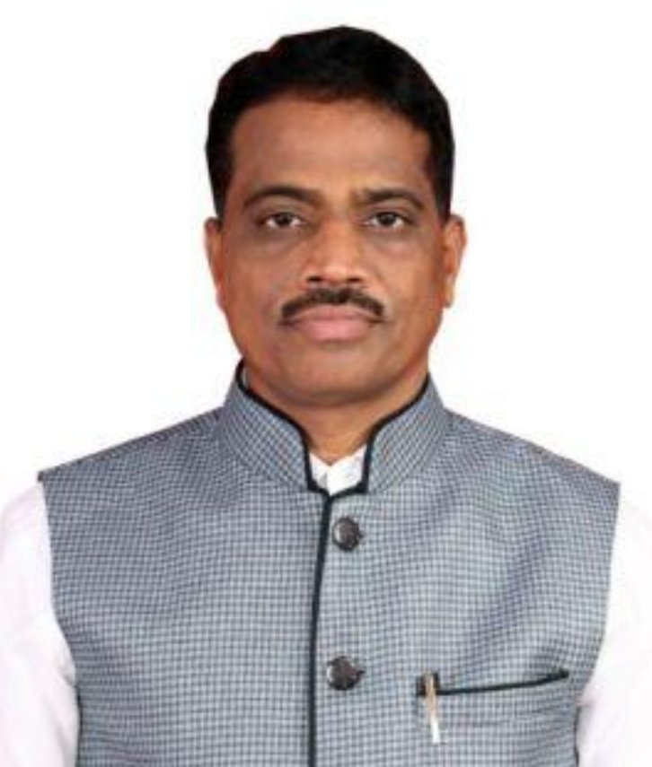 पडेल, मिठबांव, उंबर्डे, नांदगांव येथील आरोग्य केंद्रांना रुग्णवाहिका द्या – सतीश सावंत