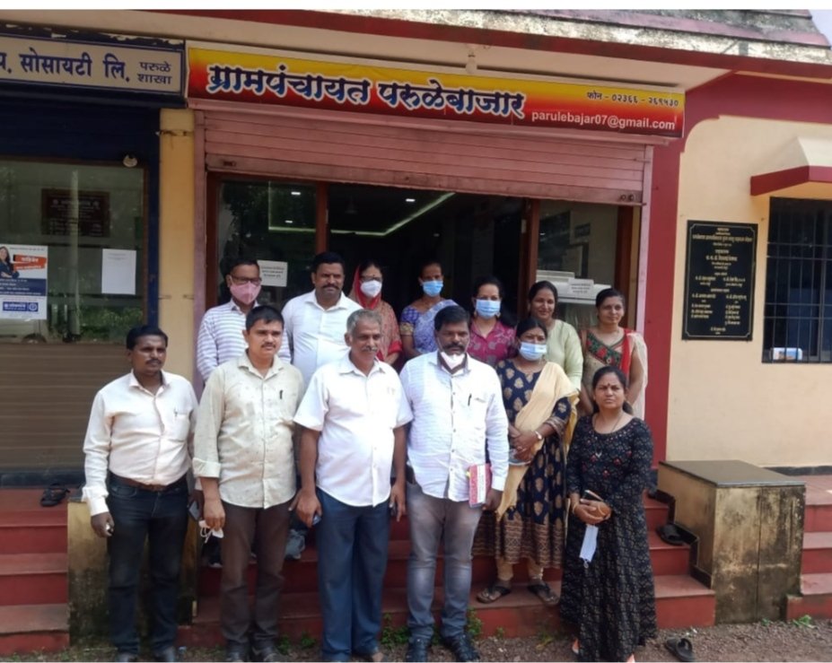 फलटण पंचायत समिती पदाधिकारी, अधिकाऱ्यांनी अभ्यास दौऱ्या दरम्यान दिली परुळेबाजार ग्रामपंचायतींना भेट