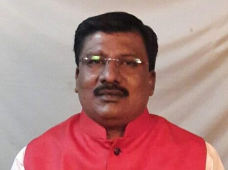 उद्योजक गौतम अदानी यांच्या महाराष्ट्रातील सर्व कंपन्या, कार्यालये, विमानतळांवर व्हावी कारवाई
