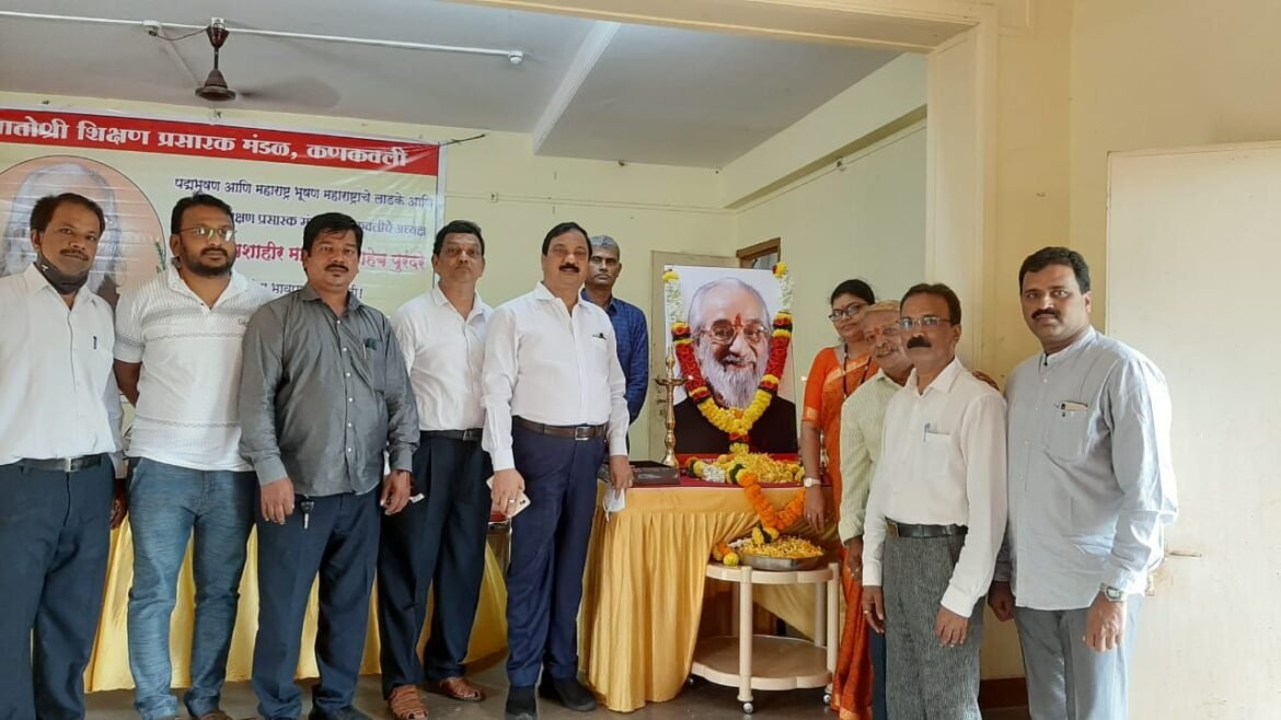 पद्मभूषण महाराष्ट्रभूषण शिवशाहीर बाबासाहेब पुरंदरें यांना कणकवलीवासीयानकडून भावपूर्ण श्रद्धांजली