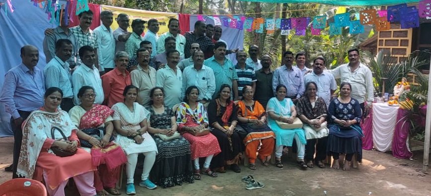 …आणि पन्नास वर्षे वयोगटावरील विद्यार्थ्यांची शाळा भरली निसर्गाच्या सानिध्यात…