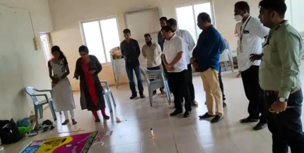 कणकवली न.पं च्या वतीने स्वच्छ सर्वेक्षण अंतर्गत आयोजित रांगोळी स्पर्धेचा शुभारंभ