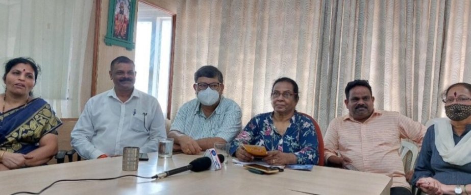 नगराध्यक्ष संजू परब पालिकेत फक्त “इनकमिंग” साठी बसलेत