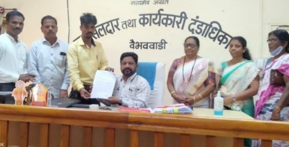 दंगल घडविणार्‍या समाजकंटकांच्या मुसक्या आवळा; वैभववाडी भाजपाचे तहसीलदार यांना निवेदन