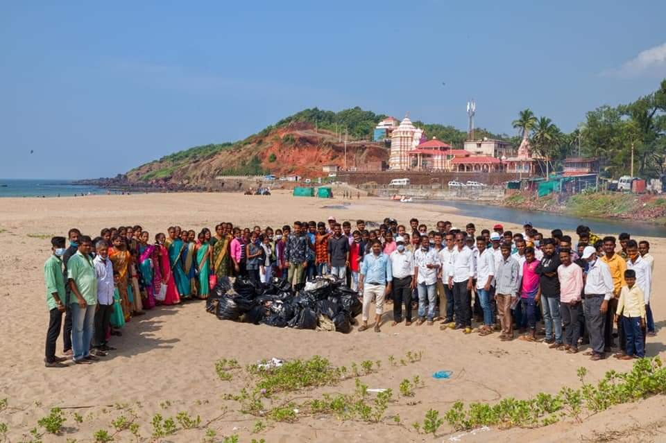 मनसेचे युवा नेते अमित ठाकरे यांच्या संकल्पनेतुन सिंधुदुर्ग जिल्ह्यातील समुद्र किनाऱ्यांची स्वच्छता मोही