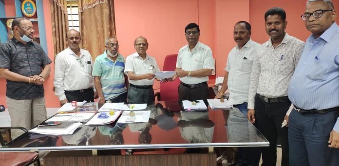 जिल्ह्यातील एसटी प्रवाशांची गैरसोय थांबवा