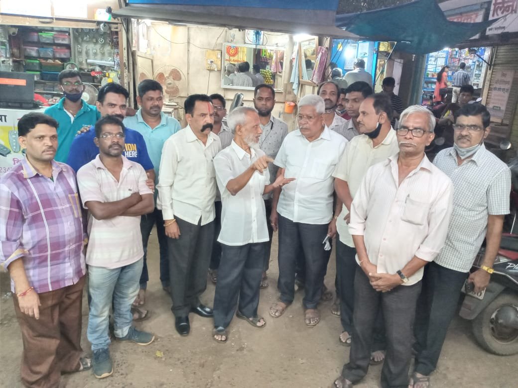 नगरपंचायत व्यापारी मित्र मंडळ(आप्पासाहेब पटवर्धन चौक, कणकवली) यांची नविन व्यापारी संकुल होणे या संदर्भात बैैठक संपन्न