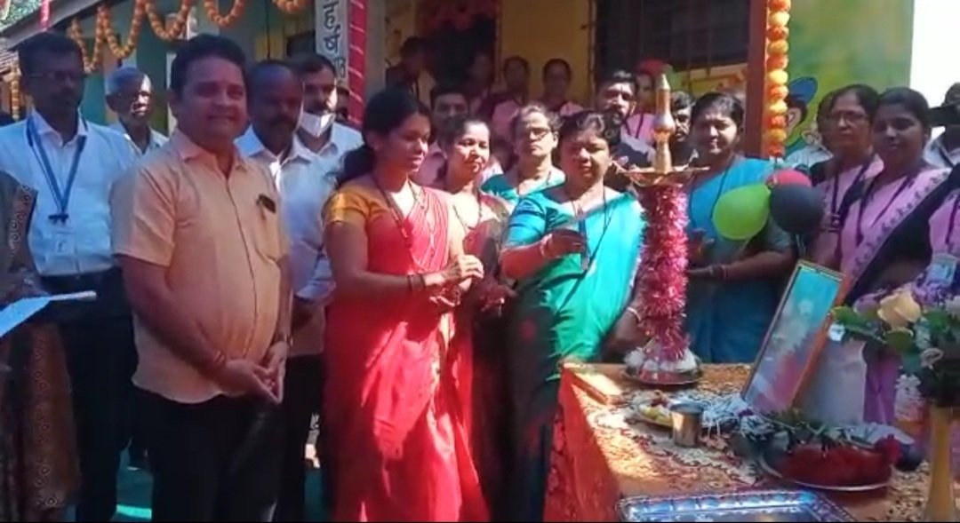 मळेवाड येथील जकातनाका अंगणवाडीला स्मार्ट अंगणवाडी म्हणून जाहीर