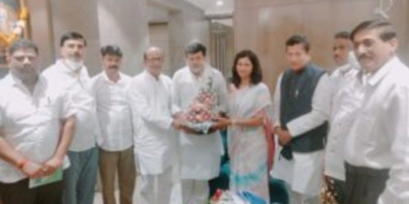 पालकमंत्री सामंत यांनी राष्ट्रवादी काँग्रेस नेत्या अर्चनाताई घारे यांचे केलं वाढदिनी अभिष्टचिंतन