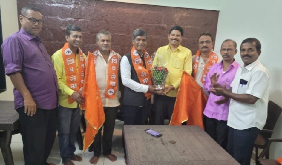 फोंडाघाट भाजपचे माजी शहरप्रमुख राजेश शिरोडकर यांचा शिवसेनेत जाहीर प्रवेश