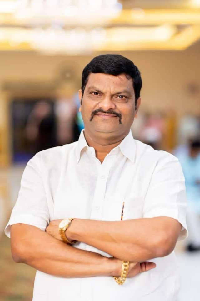 नाईक कंपनीच्या कुरघोडीच्या राजकारणाचा बळी सतीश सावंत – संतोष कानडे