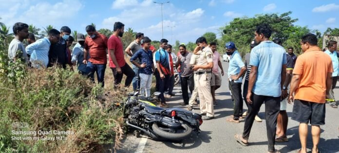 बांद्यात हळदीचे नेरुर येथील तरुणाचा अपघात