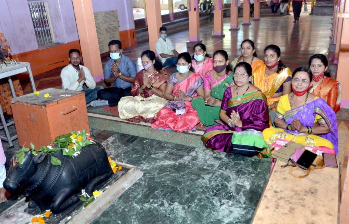 पंतप्रधान नरेंद्र मोदी यांच्या दीर्घायुष्यासाठी काशीविश्वेश्वर मंदिरात महामृत्युंजय जप..