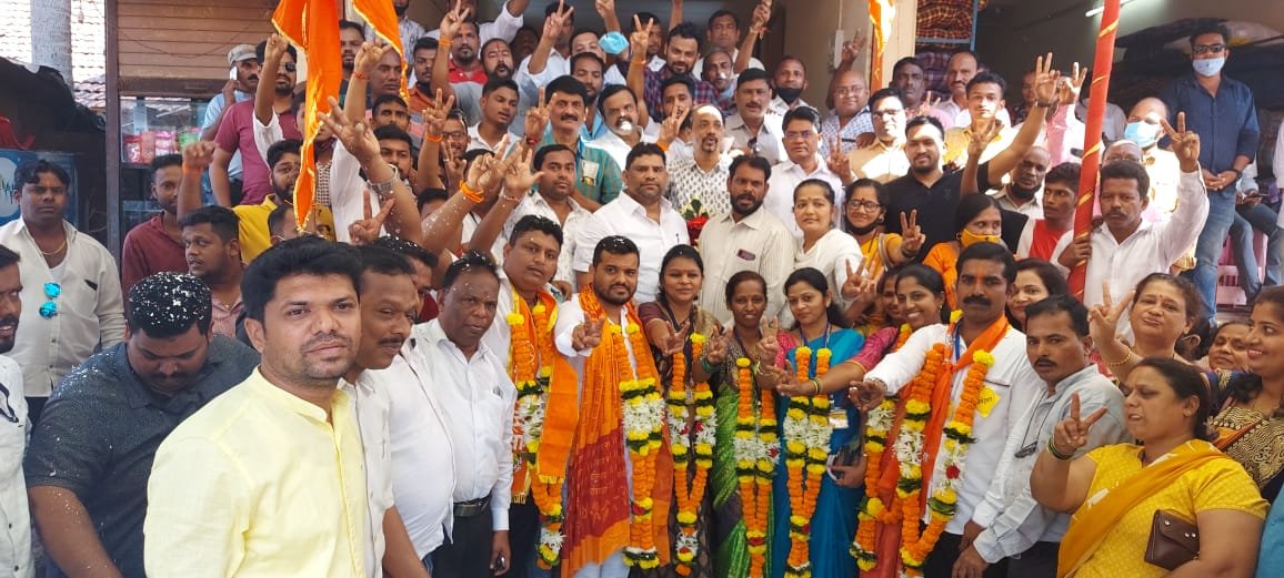 कुडाळ न.पं. मधील शिवसेनेच्या विजयी उमेदवारांचे आ.वैभव नाईक यांनी केले अभिनंदन