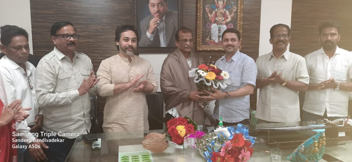 माजी आम. प्रमोद जठार यांनी दिल्या नुतन जिल्हा बँक अध्यक्ष, उपाध्यक्ष यांना शुभेच्छा